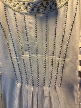 Holy Clothing Elinor in Natural Large Petite